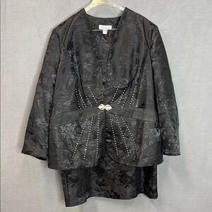 Women’s Danillo Black Floral Elegant Skirt Suit Rhinestone Accents Size 20W EUC
